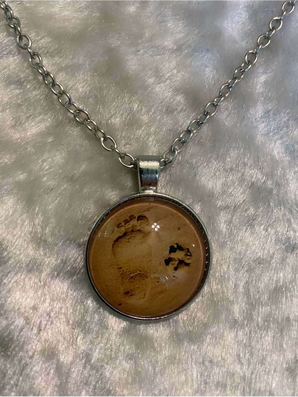 🍀Dog Lovers Paw Pendant Necklace with Brown Footprint Charm